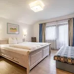 Mair Апартаменты